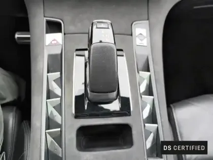 Photo 23 DS DS 7 DS7 Crossback Hybride E-Tense 300 EAT8 4x4 Performance Line+