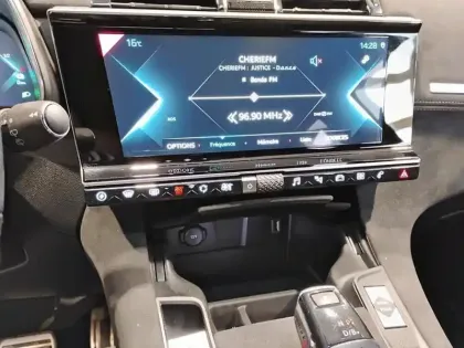 Photo 12 DS DS 7 DS7 Crossback Hybride E-Tense 225 EAT8 Performance Line