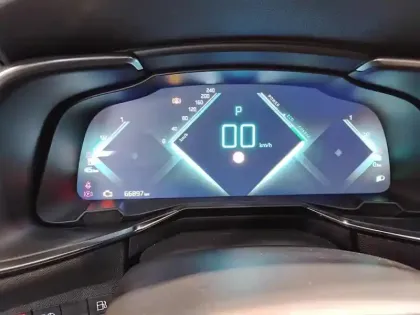 Photo 20 DS DS 7 DS7 Crossback Hybride E-Tense 225 EAT8 Performance Line