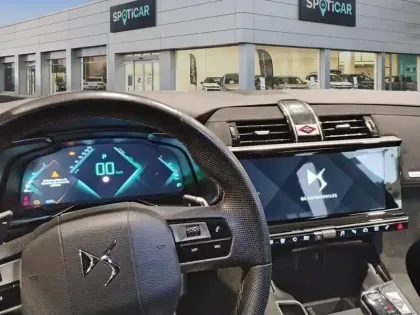 Photo 9 DS DS 7 DS7 Crossback Hybride E-Tense 225 EAT8 Performance Line