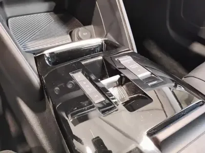 Photo 23 Citroën C4  PureTech 130 S&S EAT8 Feel Pack