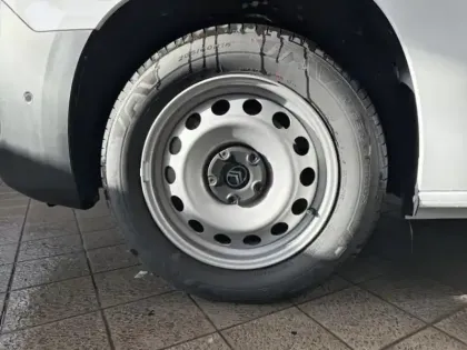 Photo 5 Citroën Berlingo  Van M charge utile majorée Diesel 130ch automatique Pack Premium Connect