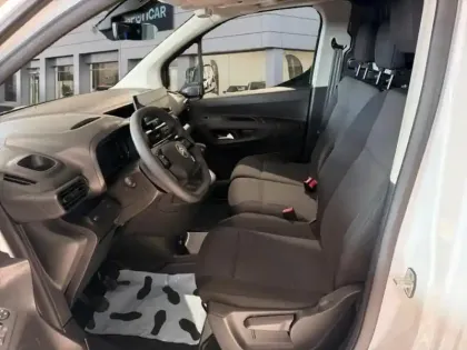 Photo 13 Citroën Berlingo  Van M charge utile majorée Diesel 130ch