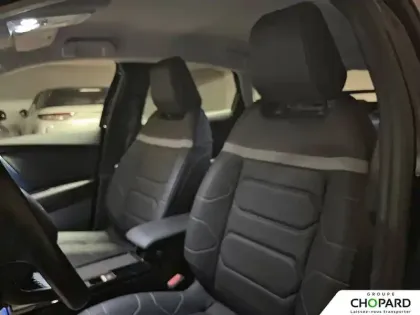 Photo 8 Citroën C4 e- 136 ch Automatique