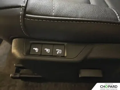 Photo 13 Citroën C4 e- 136 ch Automatique