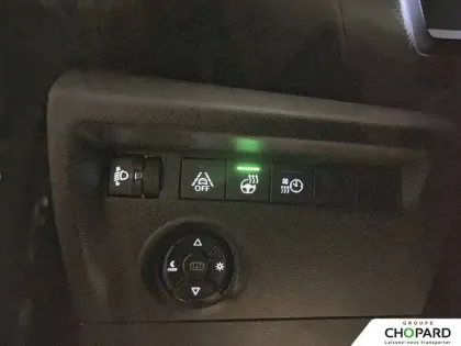 Photo 12 Citroën C4 e- 136 ch Automatique