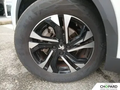 Photo 11 Peugeot 2008  BlueHDi 130 S&S EAT8