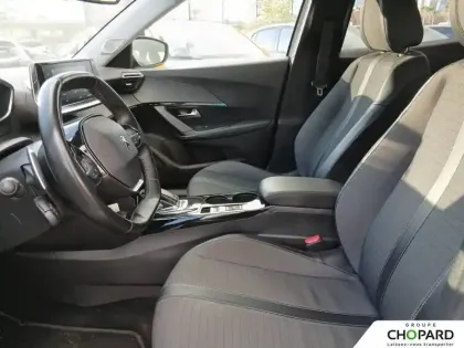 Photo 9 Peugeot 2008  BlueHDi 130 S&S EAT8