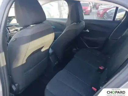 Photo 44 Peugeot 208  Electrique 50 kWh 136ch