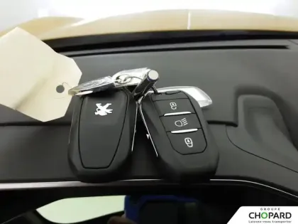 Photo 30 Peugeot 208  Electrique 50 kWh 136ch