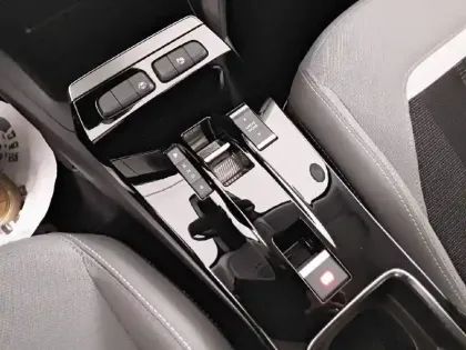 Photo 13 Opel Mokka  Electrique 136 ch & Batterie 50 kWh