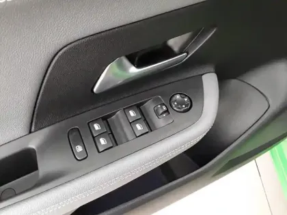 Photo 25 Opel Mokka  Electrique 136 ch & Batterie 50 kWh