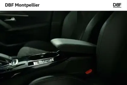 Photo 13 Peugeot 2008 PureTech 155 S&S EAT8 GT Pack