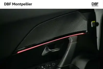 Photo 16 Peugeot 2008 PureTech 155 S&S EAT8 GT Pack