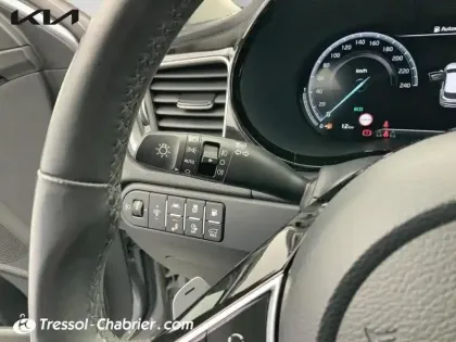 Photo 17 Kia Xceed  1.6 GDi Hybride Rechargeable 141ch DCT6 Premium