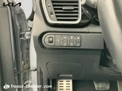 Photo 16 Kia Xceed  1.6 GDi Hybride Rechargeable 141ch DCT6 Premium