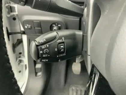 Photo 17 Citroën C3  BlueHDi 100 S&S BVM5 Shine Business