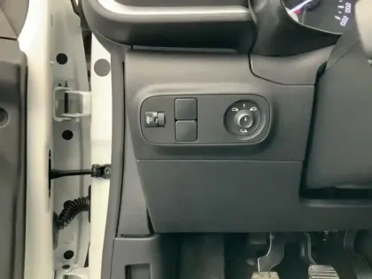 Photo 16 Citroën C3  BlueHDi 100 S&S BVM5 Shine Business