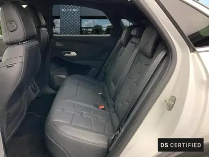 Photo 22 DS DS 7 DS7 Crossback Hybride E-Tense 300 EAT8 4x4 Rivoli