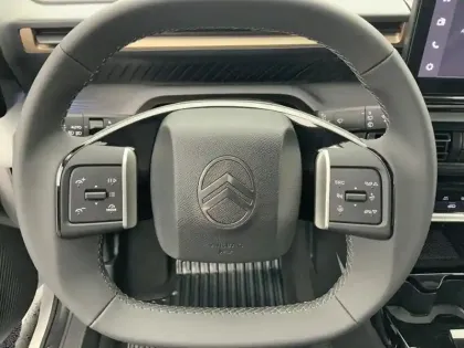 Photo 18 Citroën C3 Aircross  Hybride 145 e-DCS6 Plus