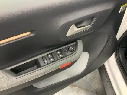 Photo 19 Citroën C3 Aircross  Hybride 145 e-DCS6 Plus