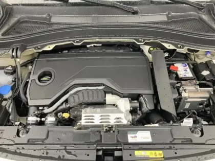 Photo 6 Citroën C3 Aircross  Hybride 145 e-DCS6 Plus