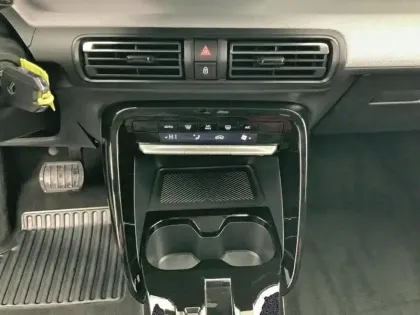 Photo 12 Citroën C3 Aircross  Hybride 145 e-DCS6 Plus