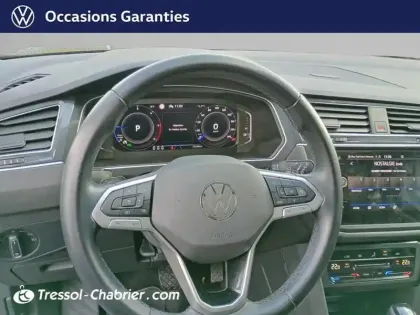 Photo 11 Volkswagen Tiguan  2.0 TDI 150ch DSG7 Elegance