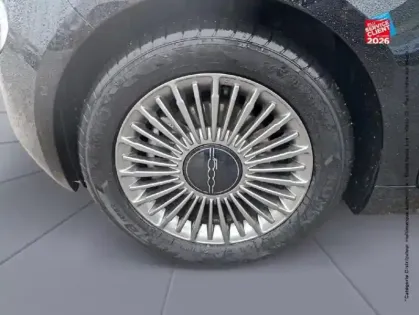 Photo 24 Fiat 500  e 118ch Icône Plus (Pack Magic Eye)