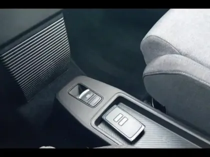 Photo 14 Renault 5  E-Tech Electrique 120ch Evolution autonomie urbaine