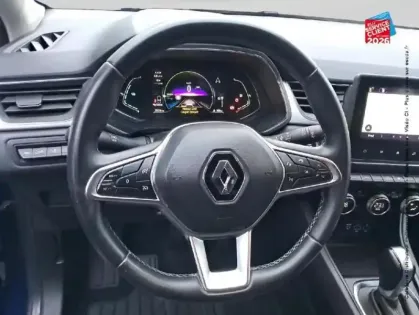 Photo 11 Renault Captur  1.6 E-Tech hybride 145ch Intens -21 Camera GPS Attelage