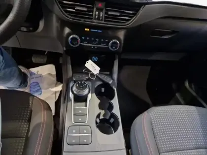 Photo 10 Ford Kuga  2.5 Duratec 225ch PHEV ST-Line Business BVA