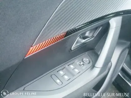 Photo 11 Peugeot 2008  1.2 PureTech 100ch S&S Active Pack