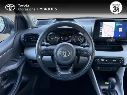 Photo 10 Toyota Yaris  116h Iconic 5p MY22