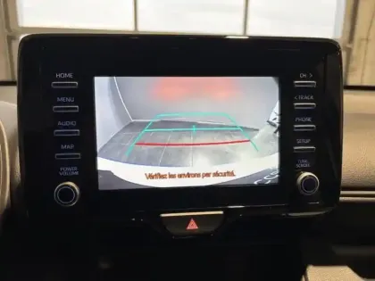 Photo 9 Toyota Yaris  116h Dynamic Business 5p + Programme Beyond Zero Academy MY22