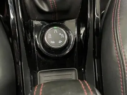 Photo 11 Peugeot 2008  1.2 PureTech 130ch GT Line S&S