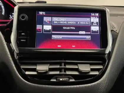 Photo 12 Peugeot 2008  1.2 PureTech 130ch GT Line S&S