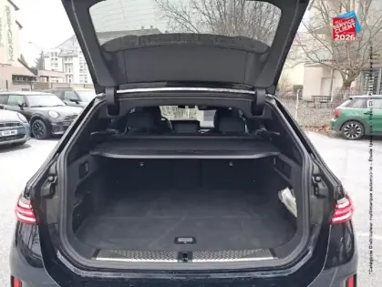 Photo 13 BMW Serie 5 Série 5 Touring 530e 299ch M SPORT