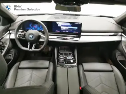 Photo 9 BMW Serie 5 Gén. VII (G60) Ph1 M Sport 4