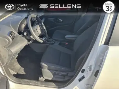 Photo 10 Toyota Yaris  116h Design 5p MC24