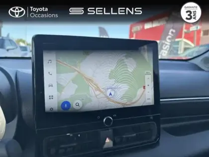 Photo 14 Toyota Yaris  116h Design 5p MC24