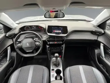 Photo 9 Peugeot 2008  1.2 PureTech 130ch S&S Allure