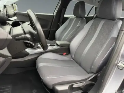 Photo 8 Peugeot 2008  1.2 PureTech 130ch S&S Allure