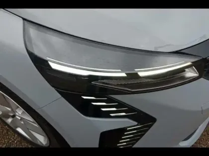 Photo 8 Renault Clio  1.6 E-Tech 145ch full hybrid Evolution - 25