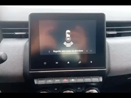 Photo 11 Renault Clio  1.6 E-Tech 145ch full hybrid Evolution - 25