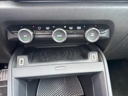 Photo 12 Citroën C4 Gén. III Ph2 MAX 5