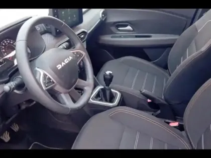 Photo 9 Dacia Sandero  1.0 TCe 90ch Stepway Expression