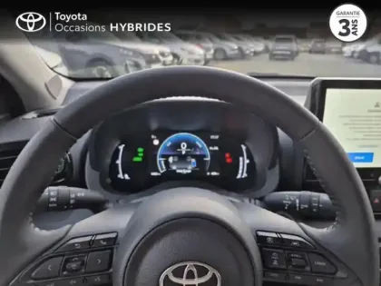 Photo 12 Toyota Yaris  116h Design 5p MY25