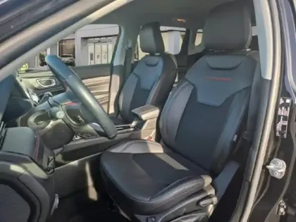 Photo 9 Jeep Compass  1.3 Turbo T4 240ch PHEV 4xe Trailhawk AT6 eAWD