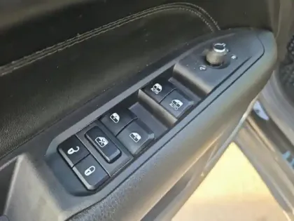 Photo 12 Jeep Compass  1.3 Turbo T4 240ch PHEV 4xe Trailhawk AT6 eAWD